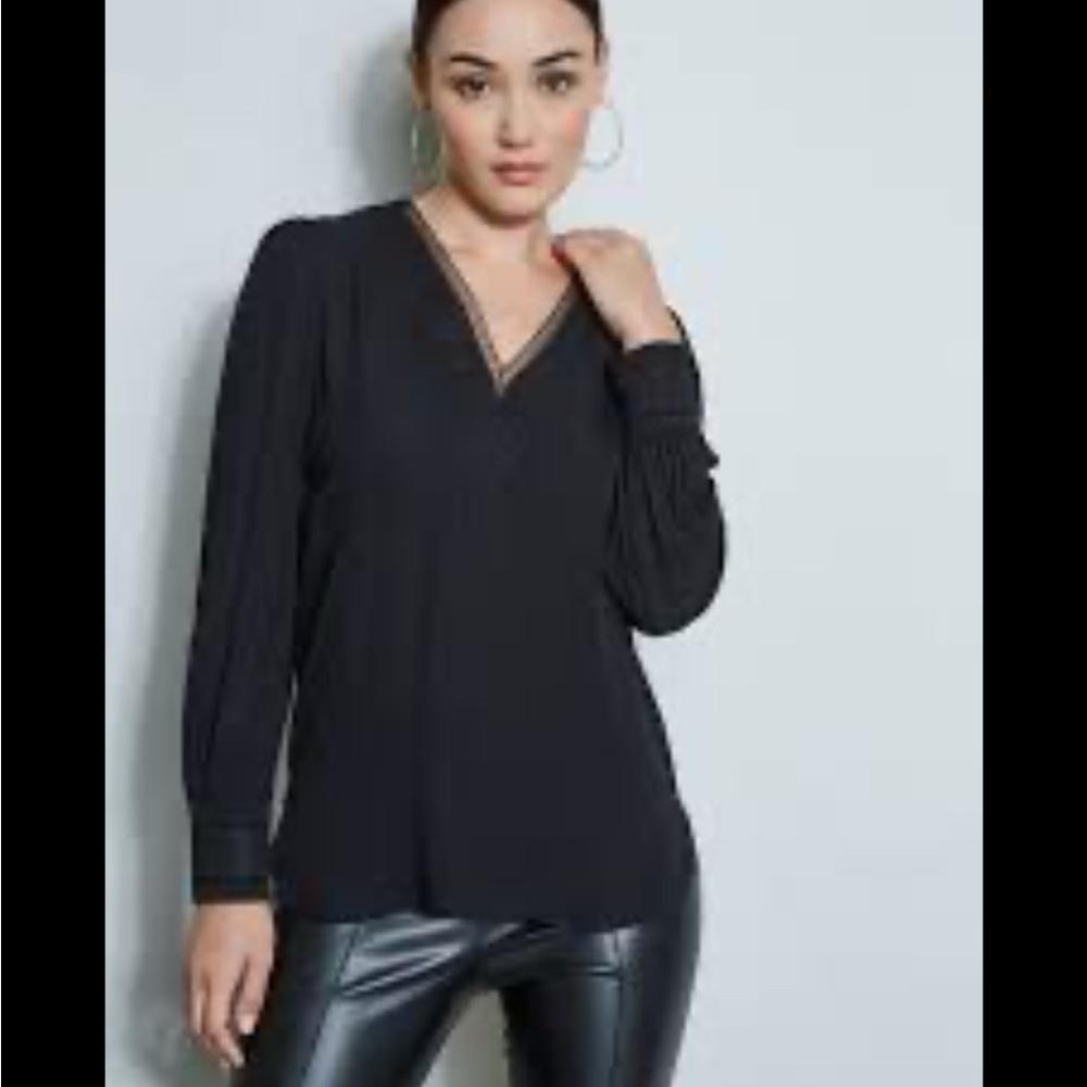Elie Tahari Black Silk V-Neck Blouse